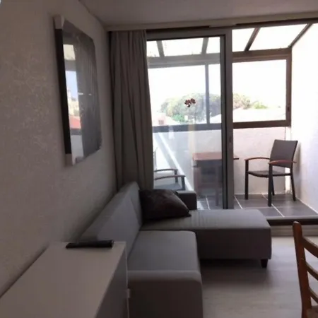 Charmant T2 Avec Cabine A 400m Des Commerces Et Plage, Parking Prive, Proche Aqualand. - Fr-1-81-431 *
